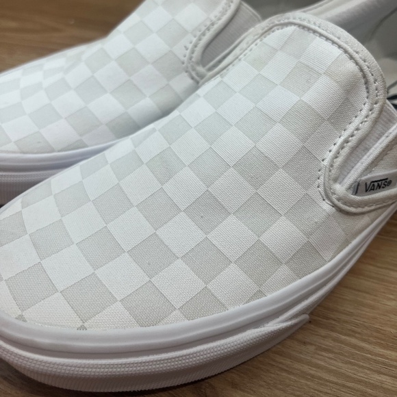 White Checkerboard - Vans Classic Slip On - Picture 2 of 5